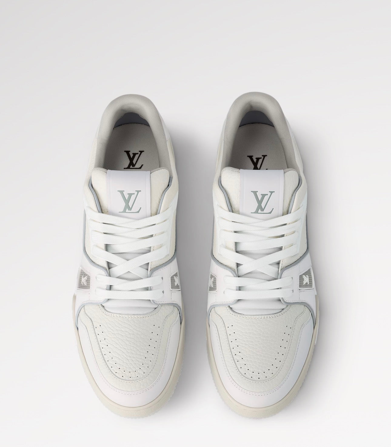 LOUIS VUITTON LV TRAINER WHITE SIGNATURE