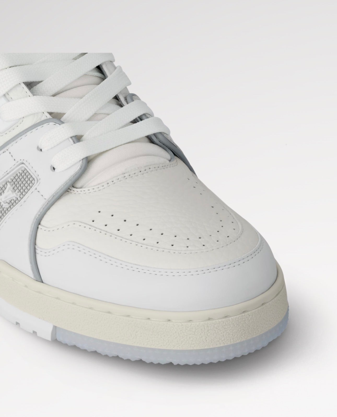 LOUIS VUITTON LV TRAINER WHITE SIGNATURE
