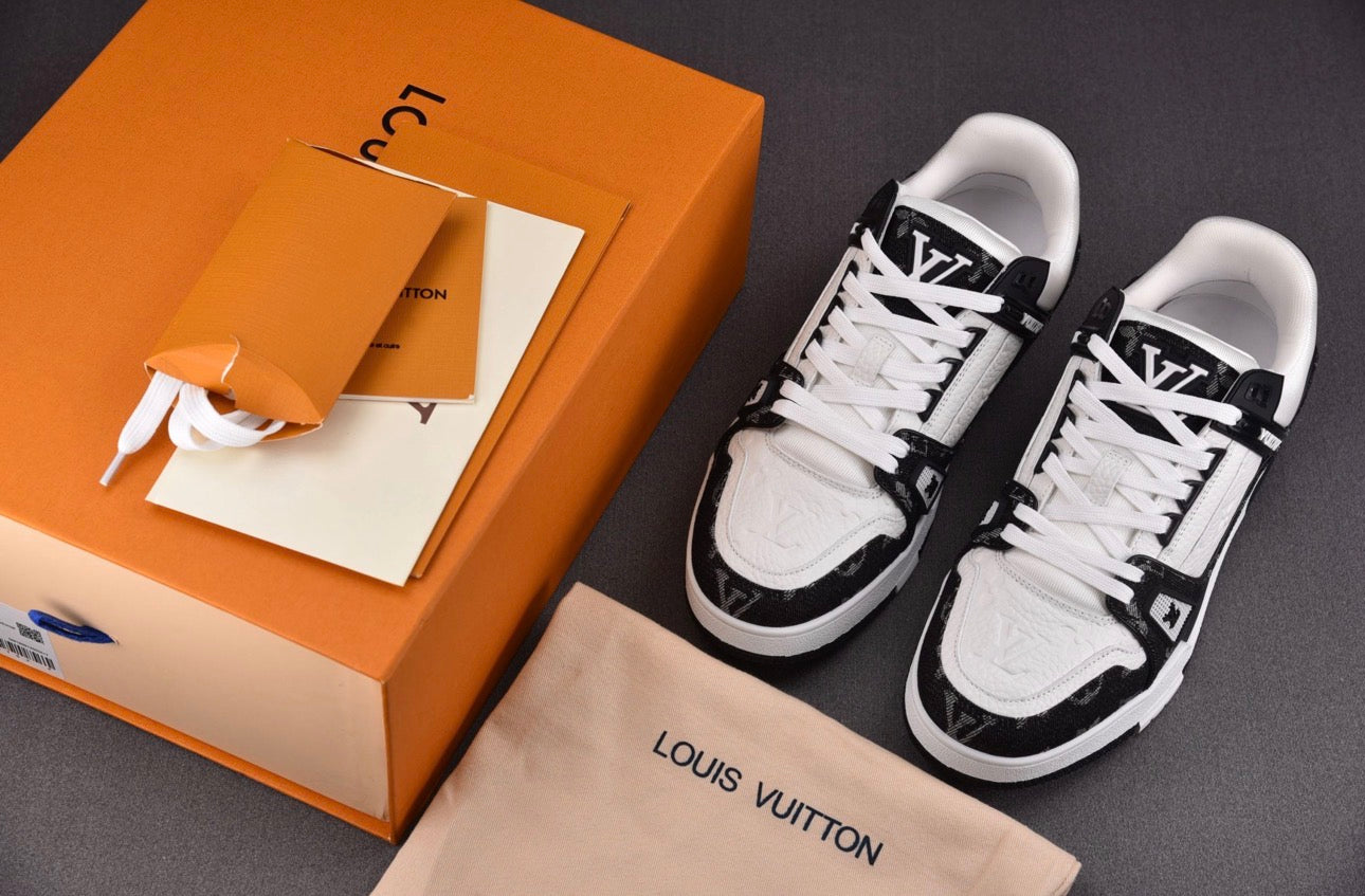 Louis Vuitton LV Trainer White Black