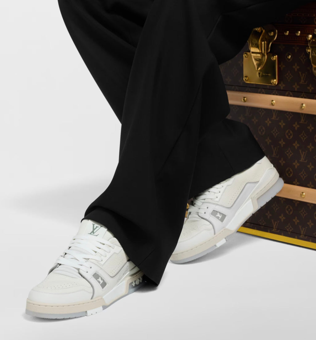 LOUIS VUITTON LV TRAINER WHITE SIGNATURE