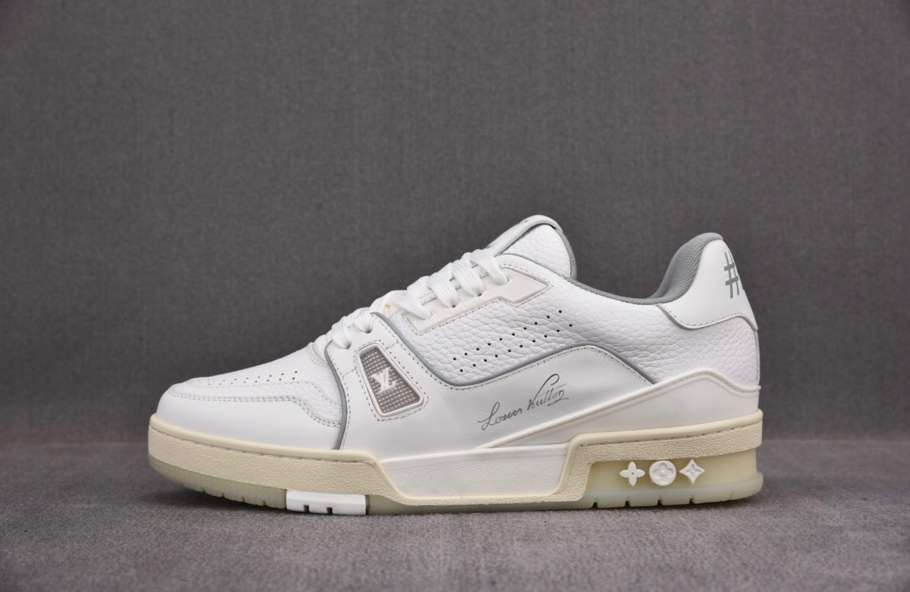 Louis Vuitton Trainer White Signature