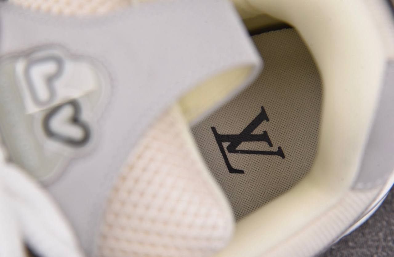 Louis Vuitton Skate Gray White